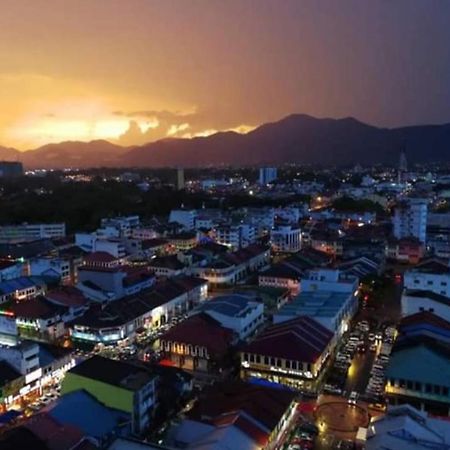 The Octagon Ipoh - Home Stay Екстер'єр фото